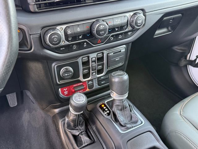 Used 2025 Jeep Gladiator Mojave image 21