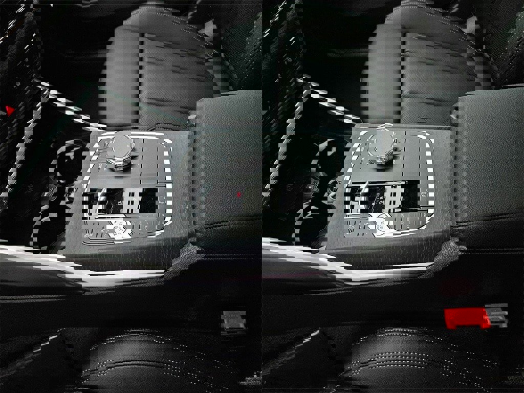 New 2025 BMW 330i xDrive Sedan w/ Premium Package image 14