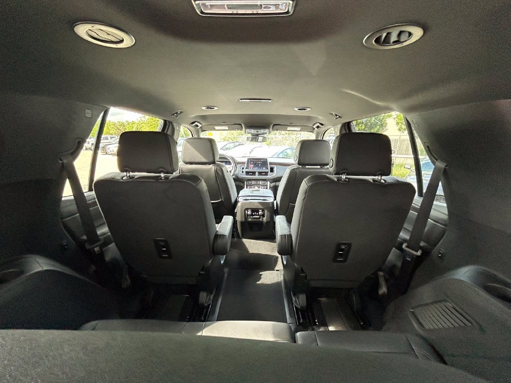 Used 2024 Chevrolet Tahoe LT w/ Luxury Package RWD image 15