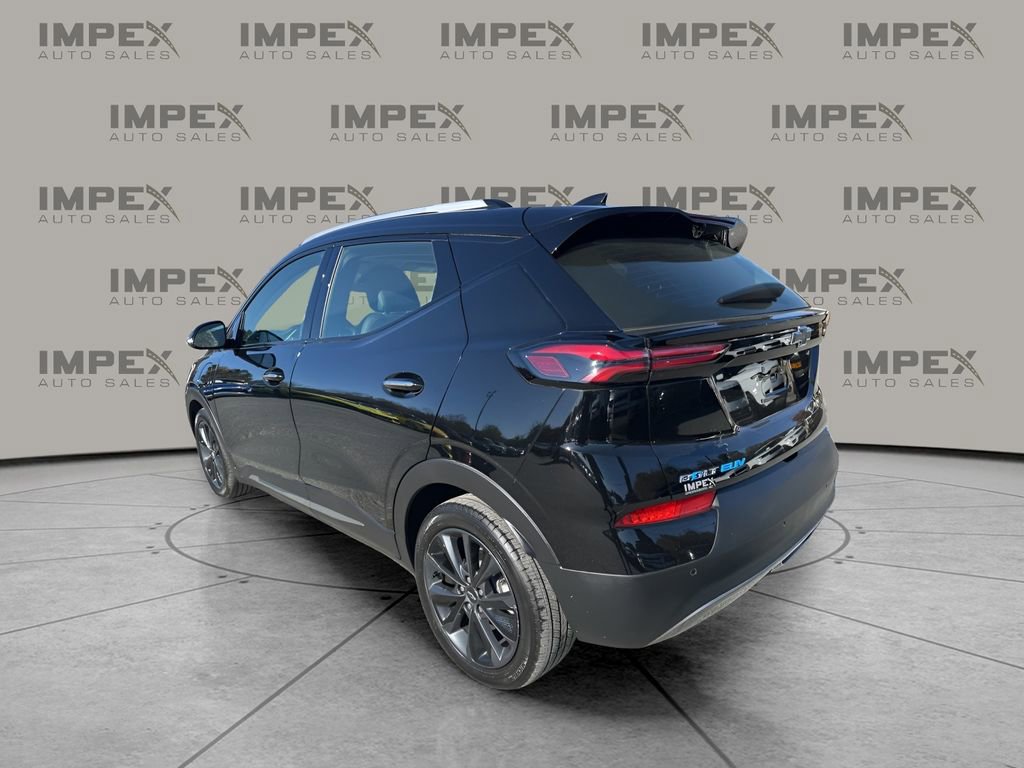 Used 2022 Chevrolet Bolt EUV Premier w/ Launch Edition image 3