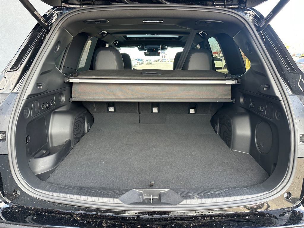 Used 2025 Subaru Forester Sport image 29