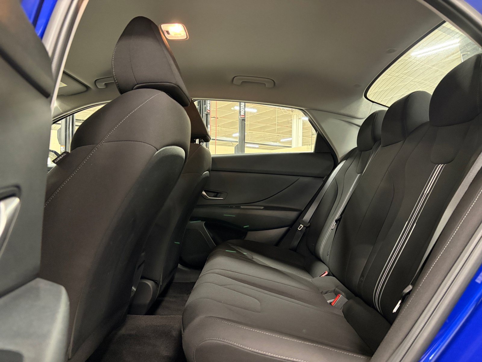 Used 2024 Hyundai Elantra SEL FWD image 29