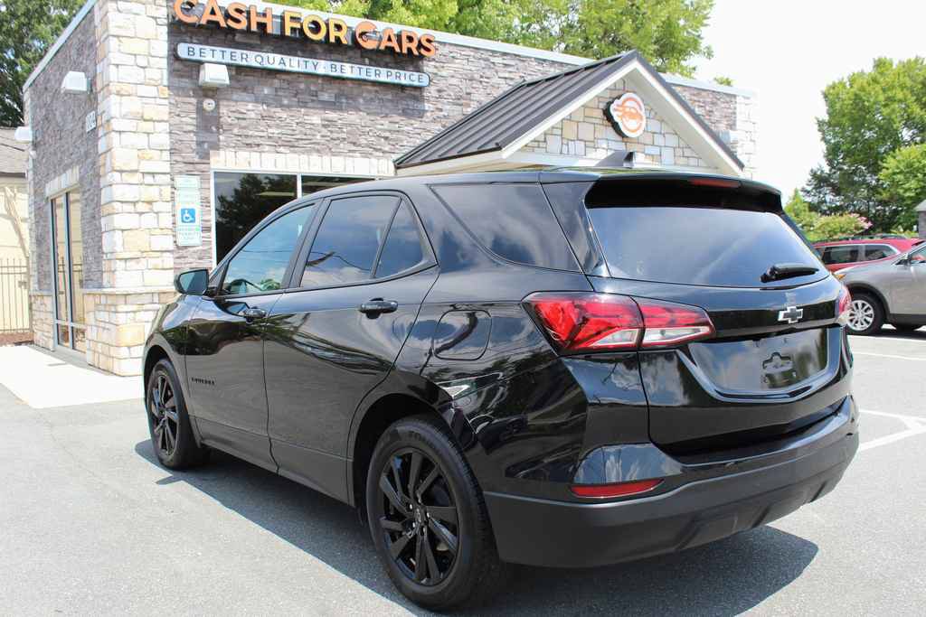 Used 2024 Chevrolet Equinox LS w/ LS Convenience Package FWD image 8