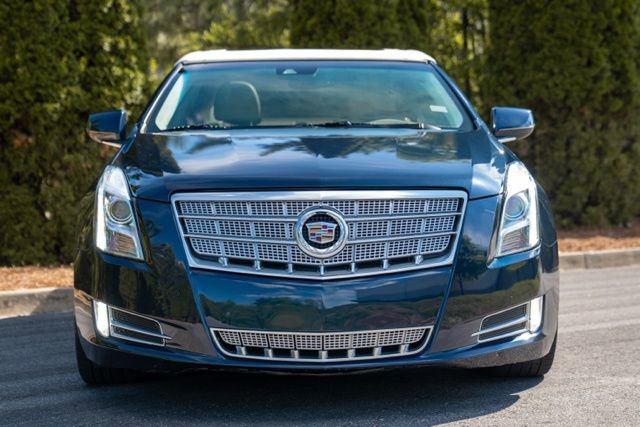 Used 2013 Cadillac XTS Platinum image 17