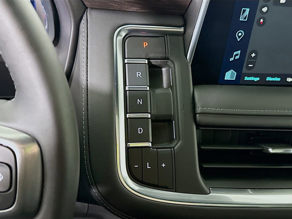 Used 2024 Chevrolet Tahoe Z71 w/ Z71 Off-Road Package image 10