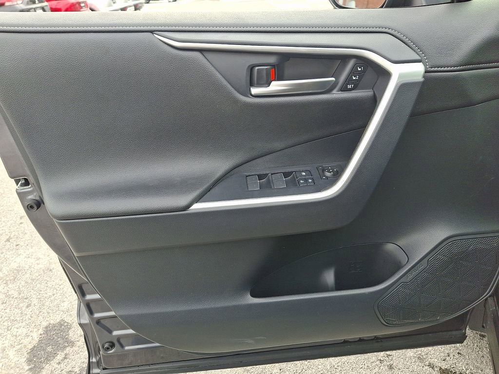 Used 2024 Toyota RAV4 Limited w/ Advanced Technology Package image 14