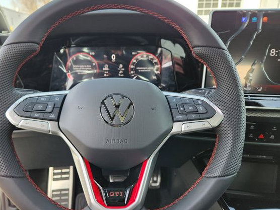 New 2026 Volkswagen Golf SE FWD image 14