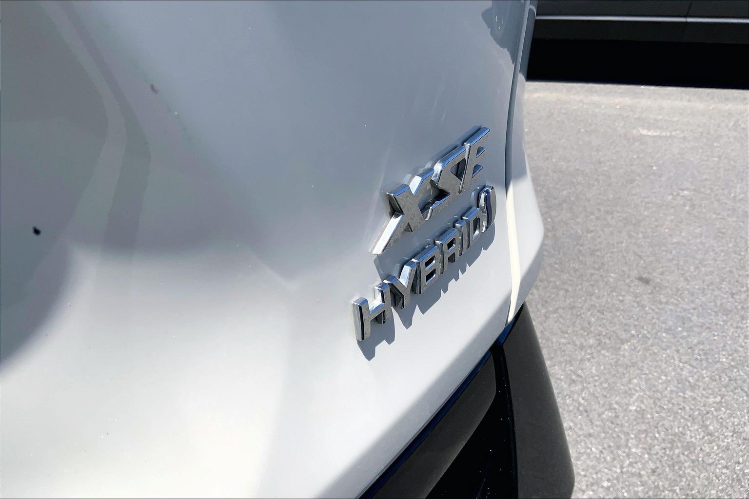 Used 2022 Toyota RAV4 XSE w/ XSE Grade Weather Package AWD/4WD image 16
