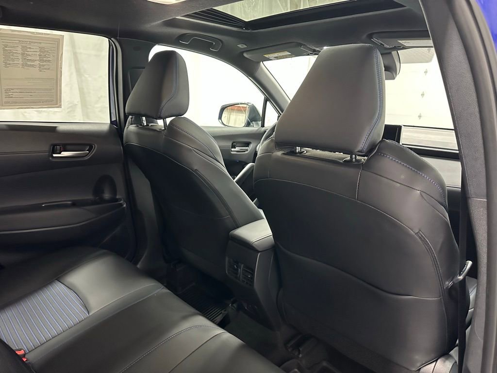 Used 2025 Toyota Corolla Cross XSE w/ Convenience Package image 54
