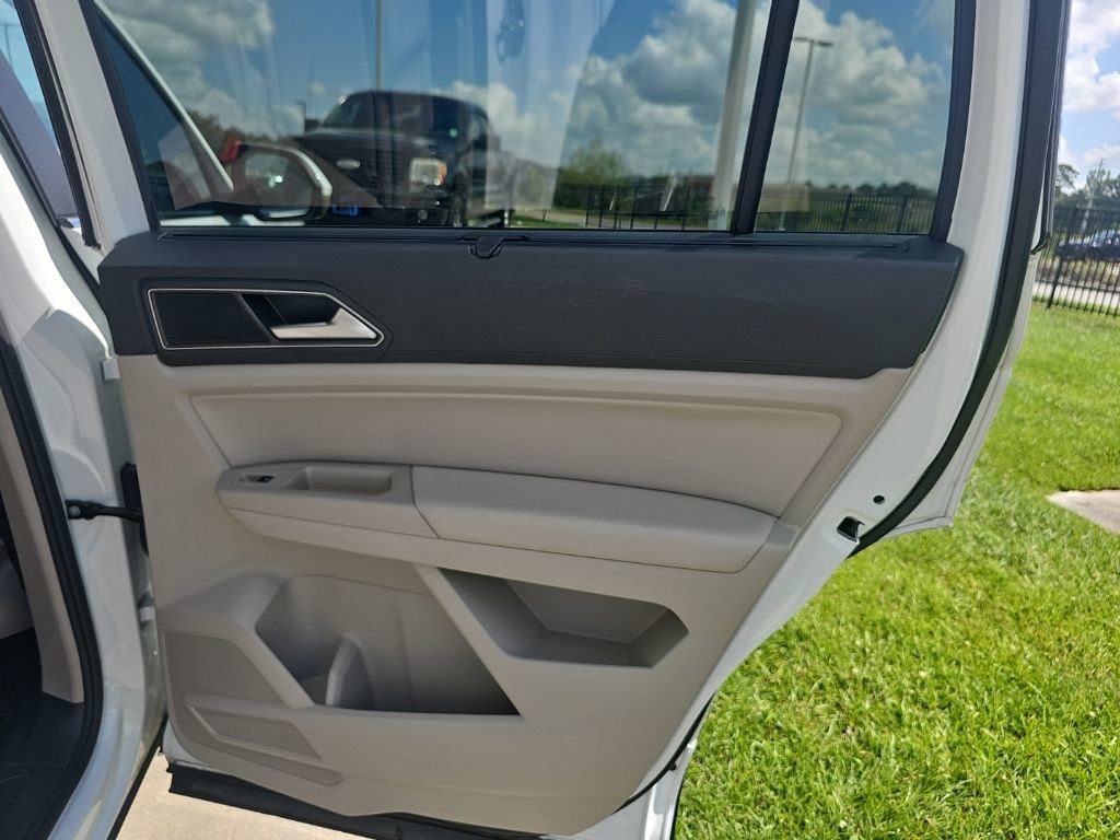 Used 2018 Volkswagen Atlas SEL FWD image 17