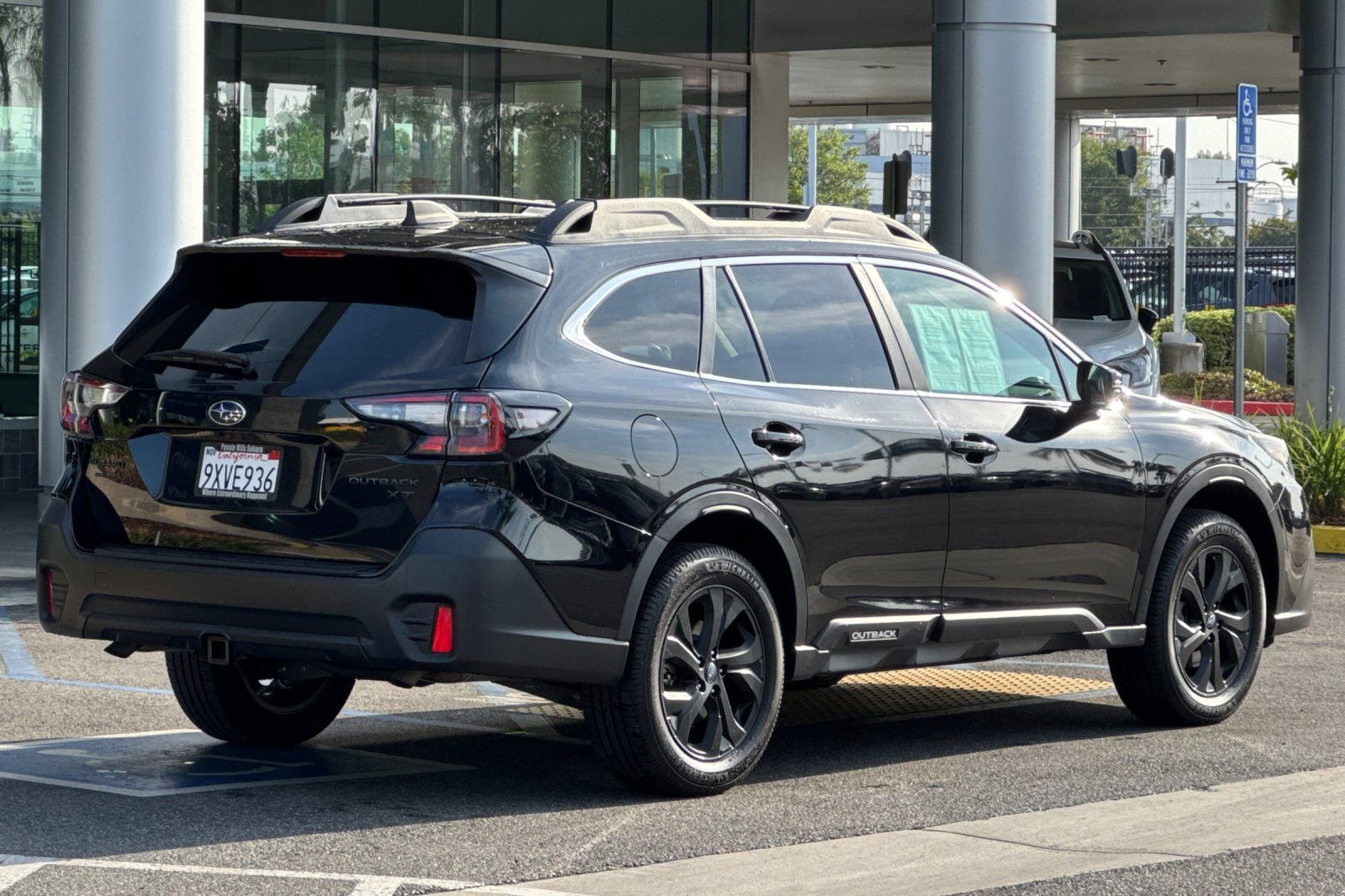 Certified 2022 Subaru Outback Onyx Edition XT AWD/4WD image 4