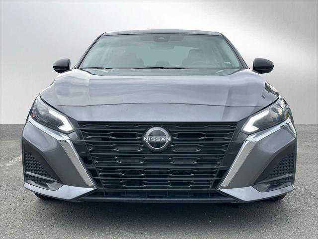 Used 2024 Nissan Altima 2.5 SV image 8