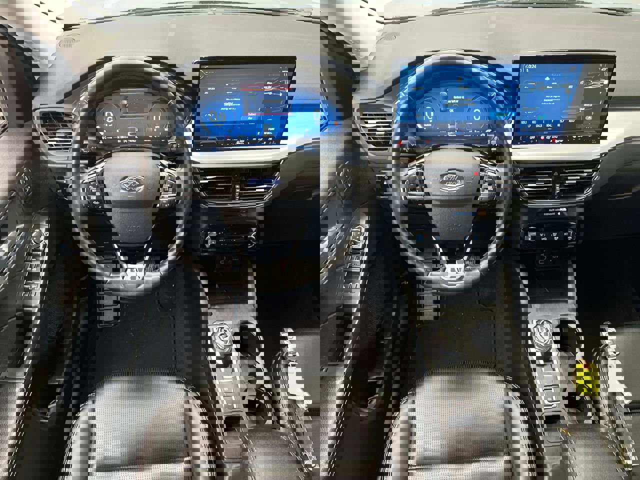 Used 2024 Ford Escape Platinum image 13