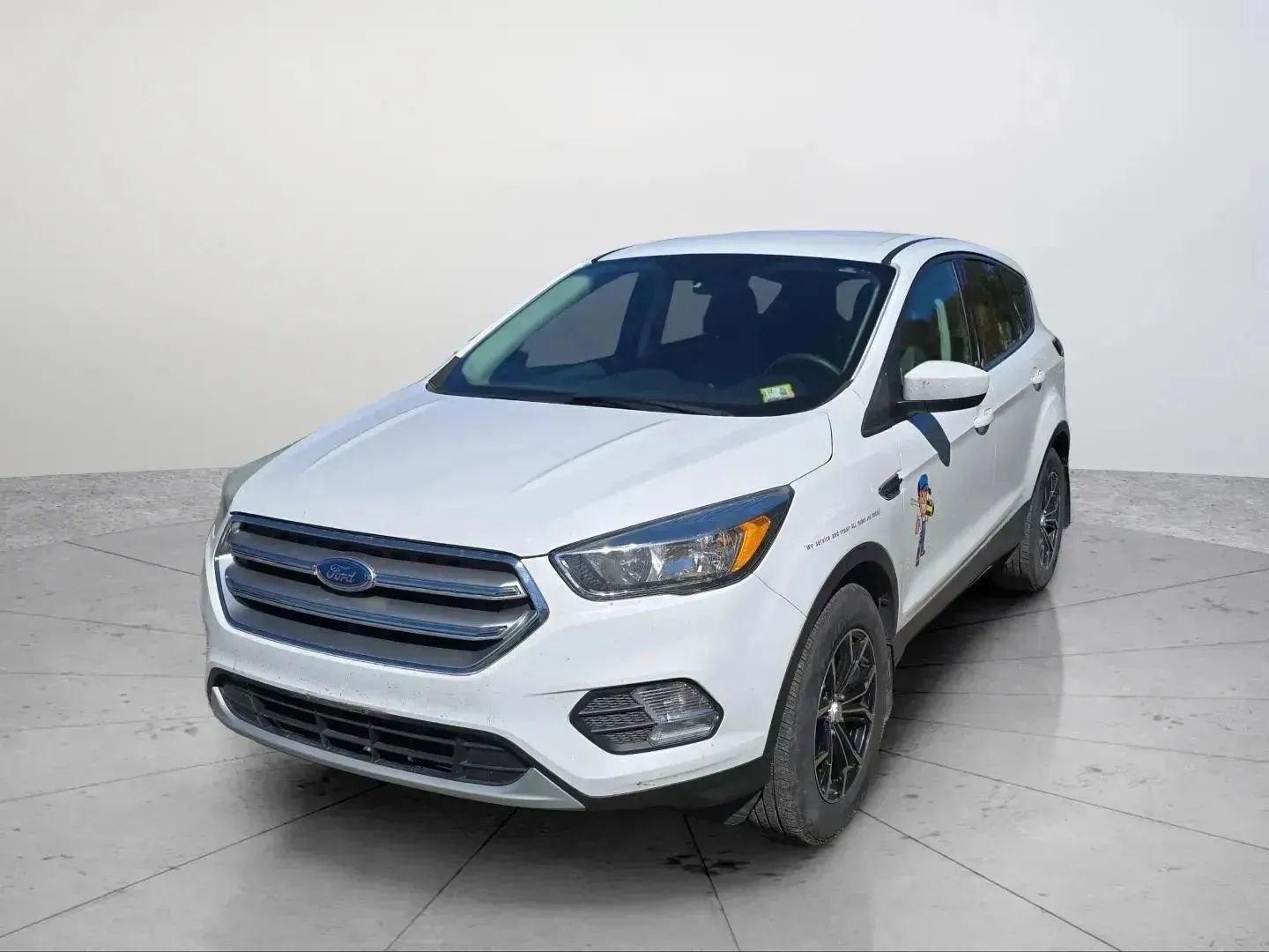 Used 2017 Ford Escape SE w/ SE Cold Weather Package AWD/4WD image 10