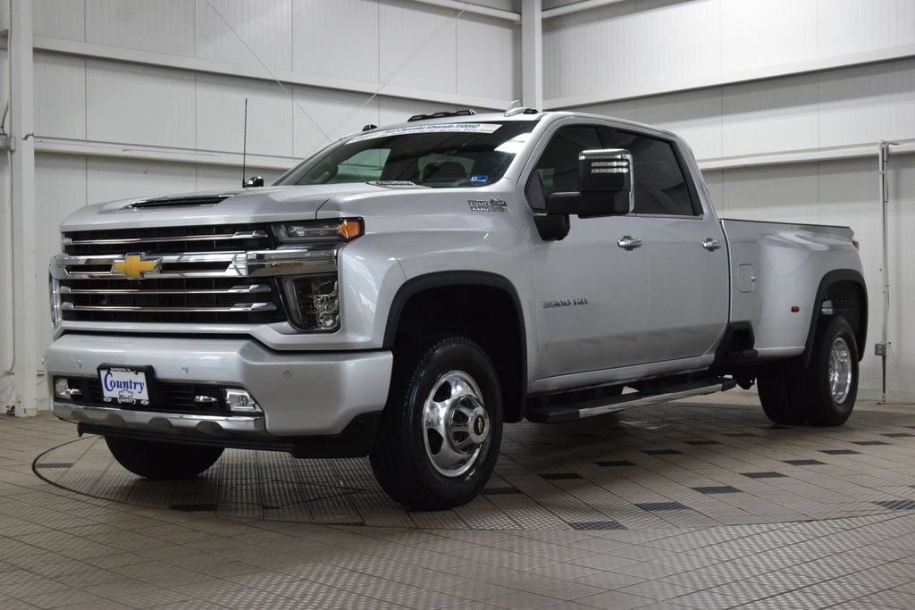 Used 2022 Chevrolet Silverado 3500 High Country w/ LPO, Hitch Package AWD/4WD image 3