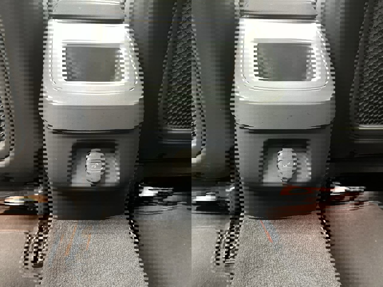 Used 2024 Volvo S60 B5 Plus image 13