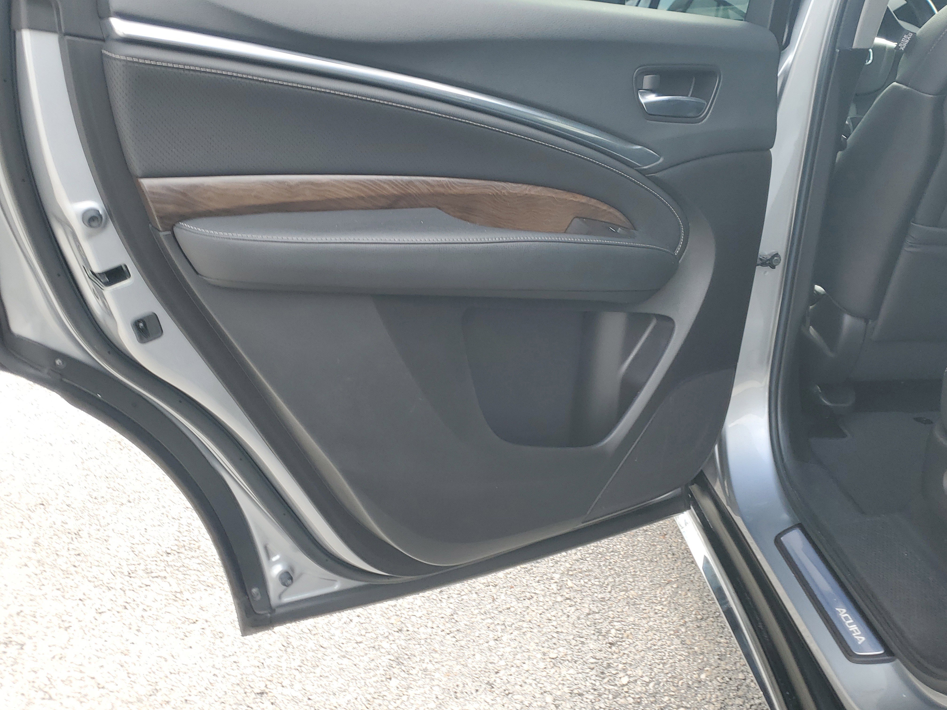 Used 2019 Acura MDX SH-AWD w/ Technology Package image 12