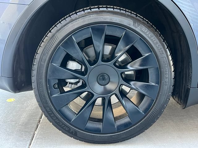 Used 2023 Tesla Model Y Long Range AWD/4WD image 13