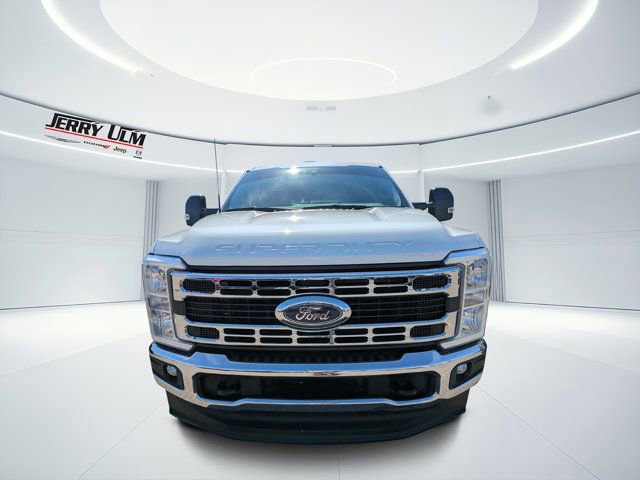 Used 2025 Ford F250 XLT image 6