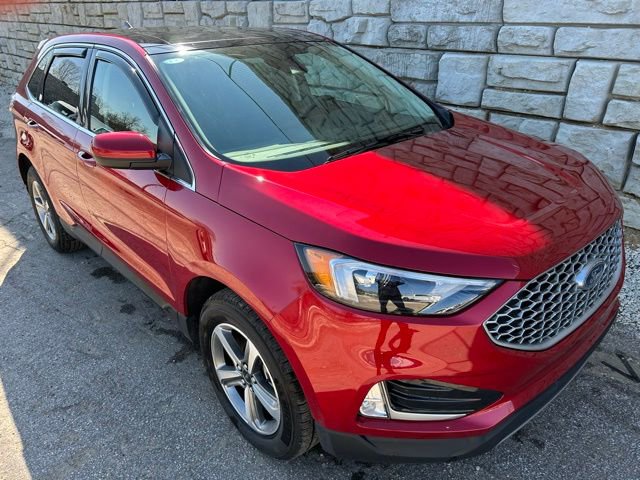 Used 2024 Ford Edge SEL w/ Convenience Package image 7