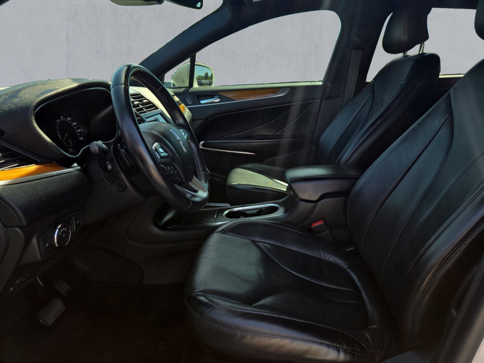 Used 2019 Lincoln MKC Reserve w/ MKC Climate Package FWD image 11