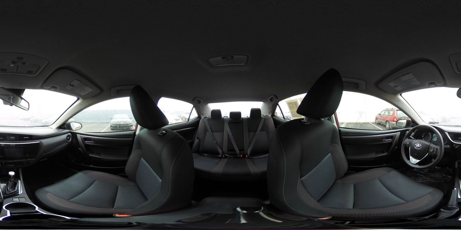 Used 2018 Toyota Corolla LE FWD image 40