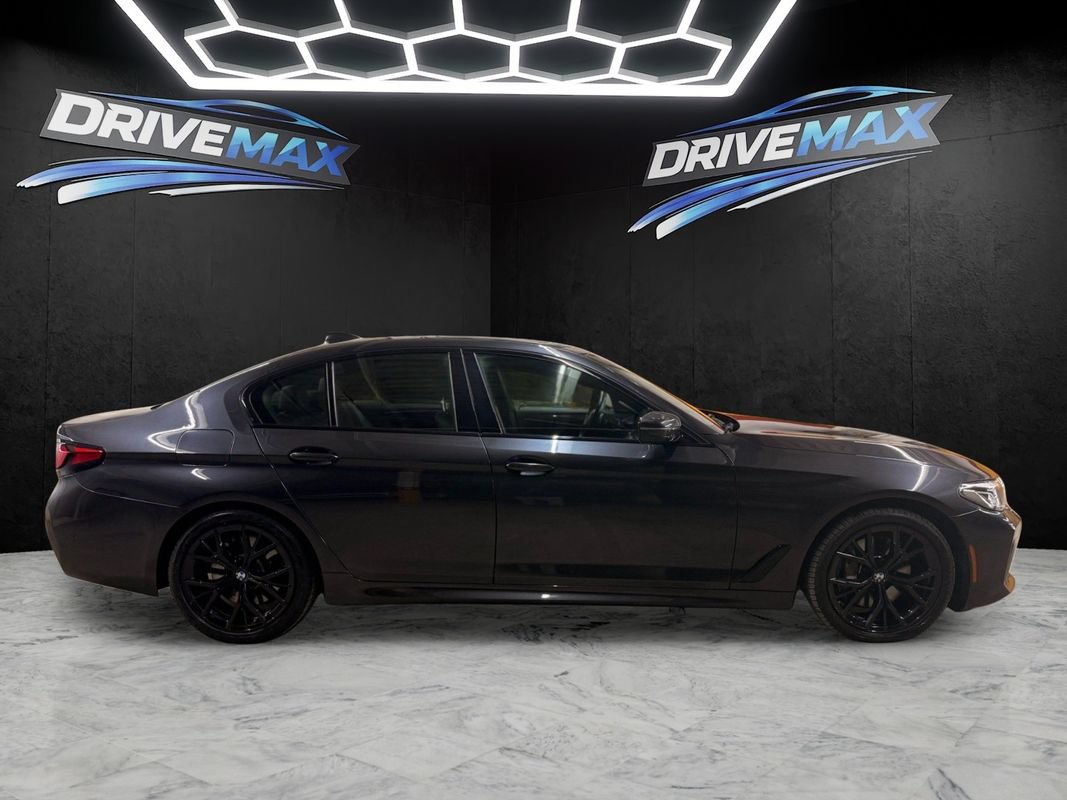 Used 2021 BMW 540i xDrive w/ M Sport Package AWD/4WD image 4