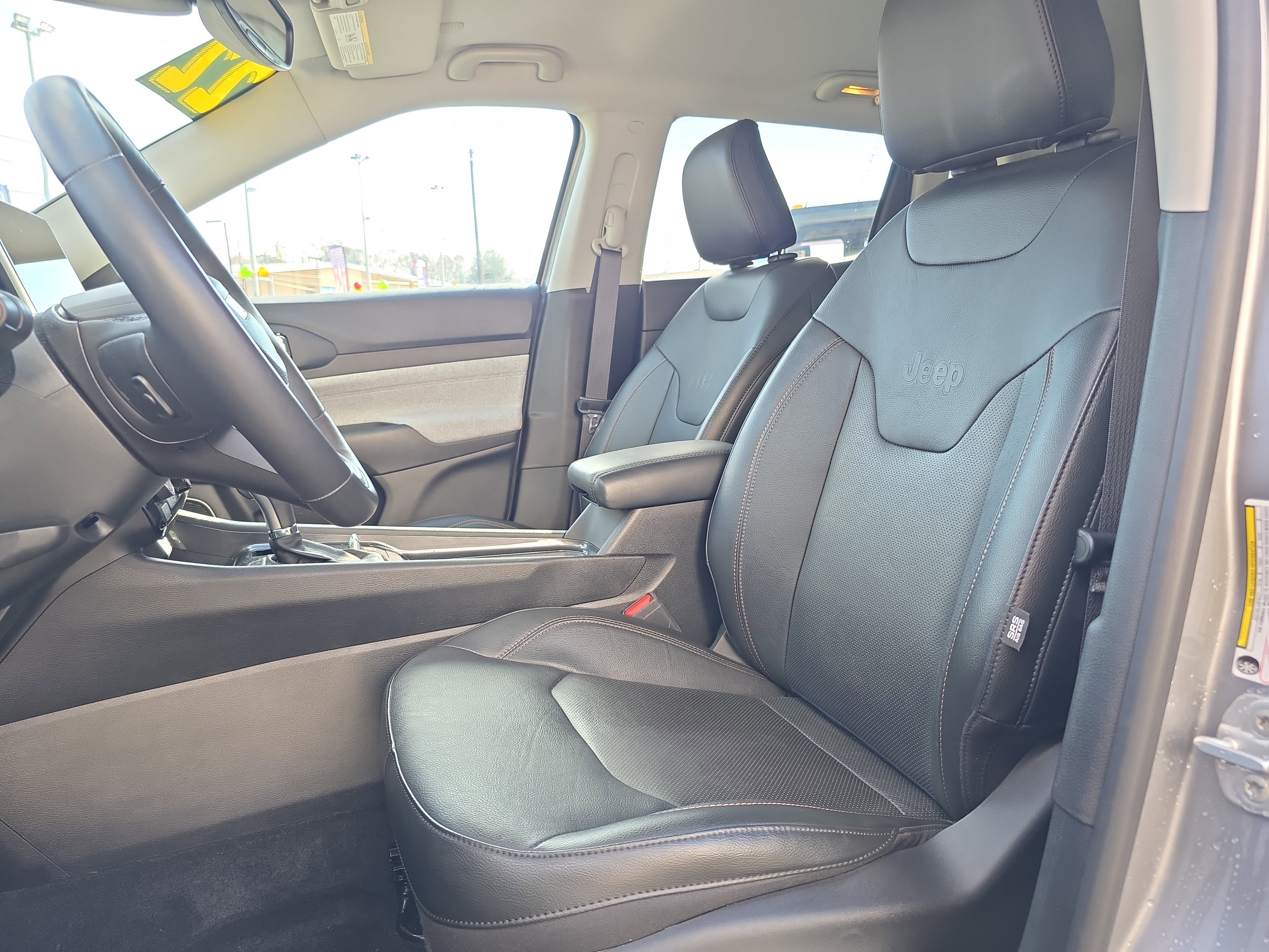 Used 2022 Jeep Compass Latitude video 2