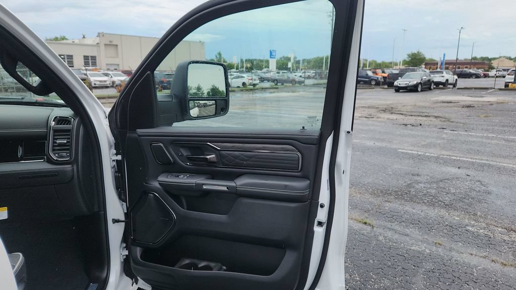 New 2027 RAM 1500 Limited w/ Night Edition AWD/4WD image 9