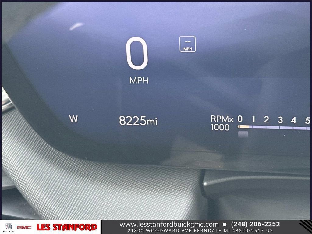 Used 2025 Buick Enclave Preferred w/ Power Package FWD image 23