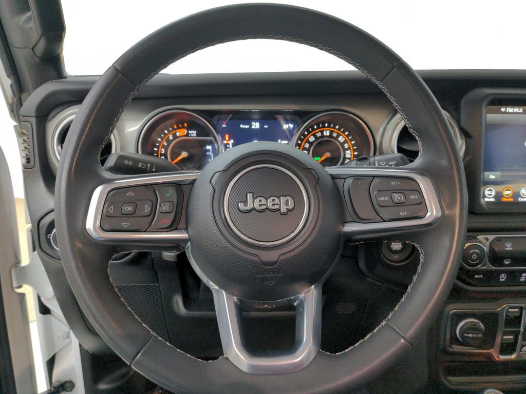 Used 2023 Jeep Wrangler Unlimited Sahara AWD/4WD image 28