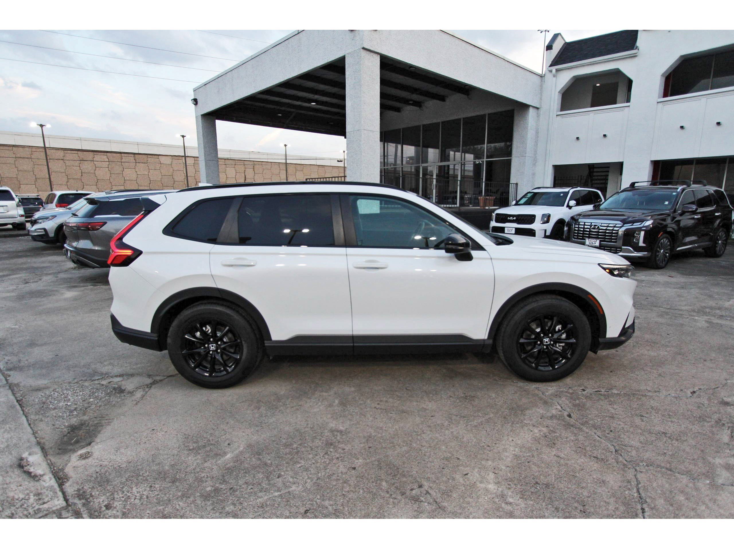 Used 2026 Honda CR-V Sport-L image 8