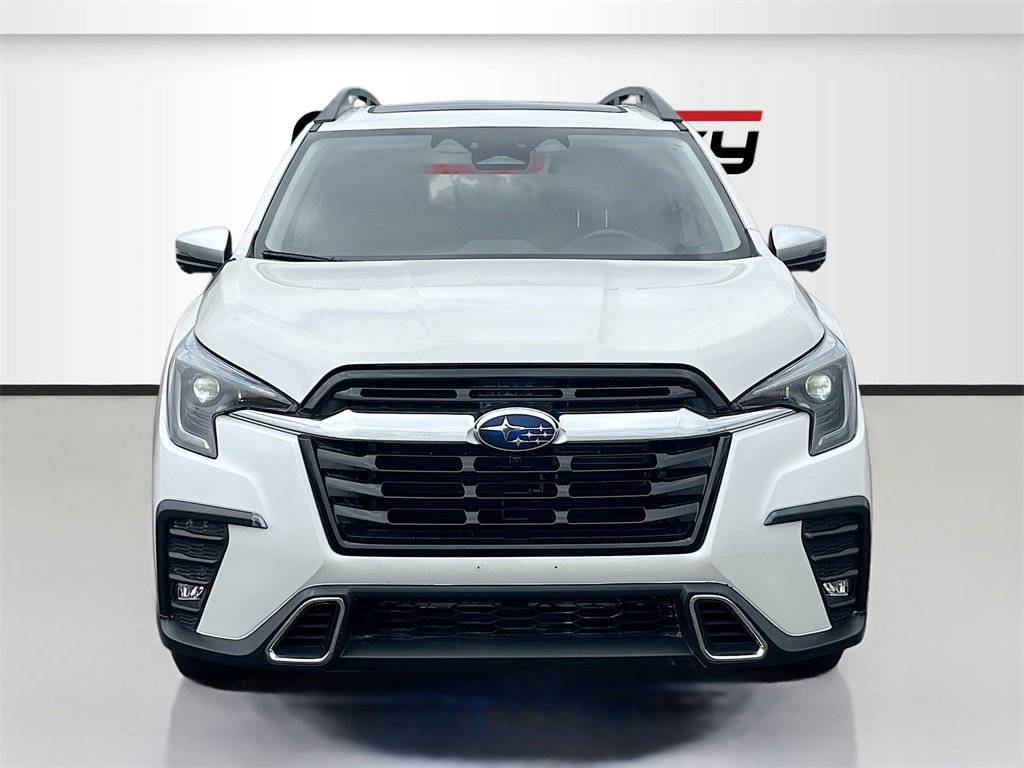 Used 2023 Subaru Ascent Touring image 2