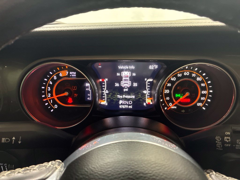 Used 2021 Jeep Wrangler Unlimited Sahara w/ Cold Weather Group AWD/4WD image 16