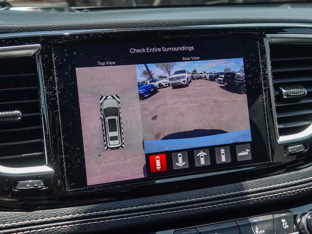 Used 2024 Chrysler Pacifica Premium FWD image 22