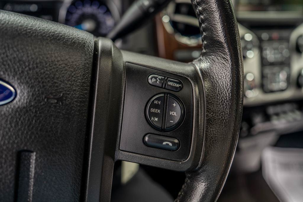 Used 2016 Ford F250 Lariat AWD/4WD image 28