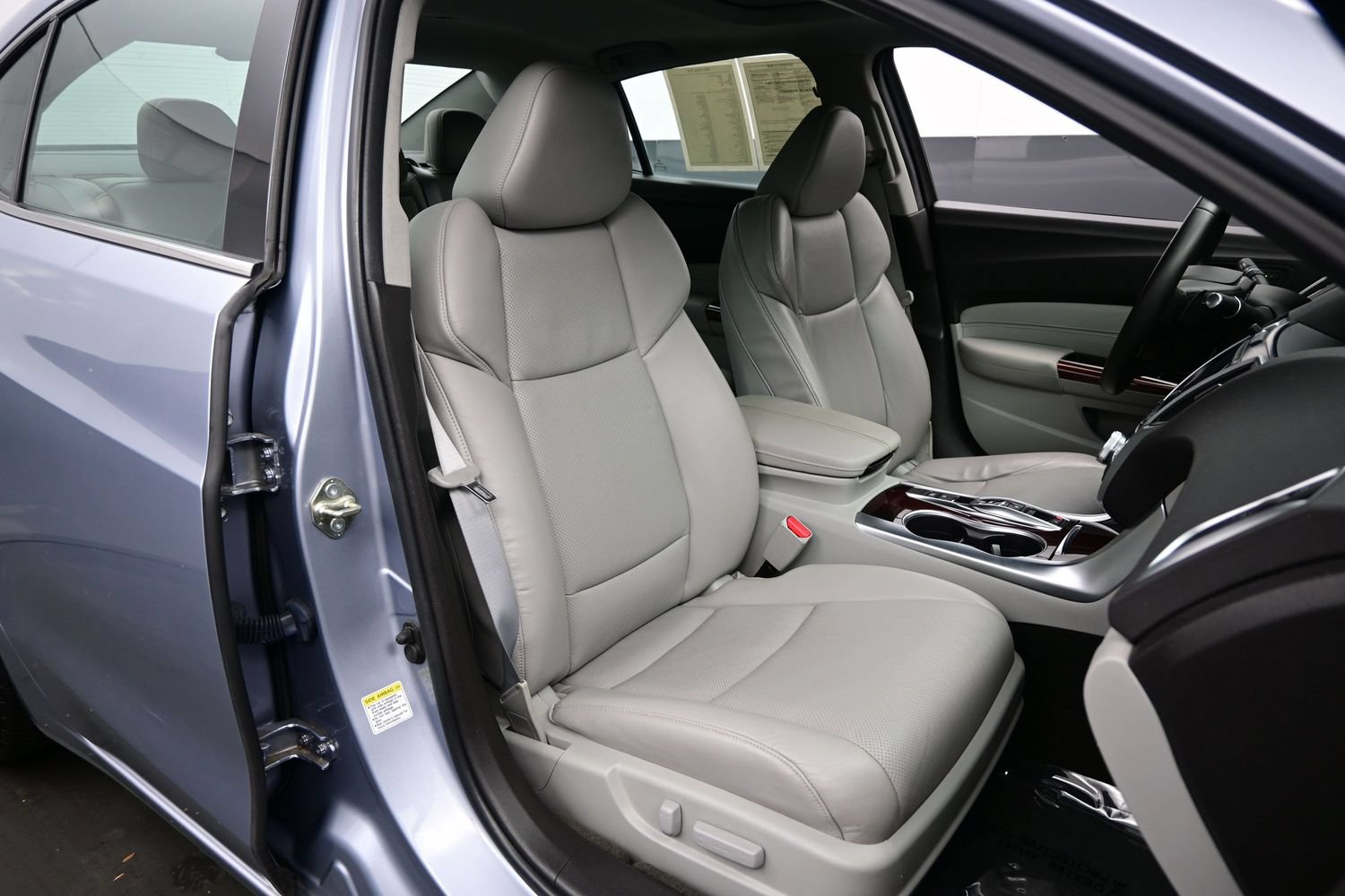 Used 2015 Acura TLX w/ Technology Package FWD image 13