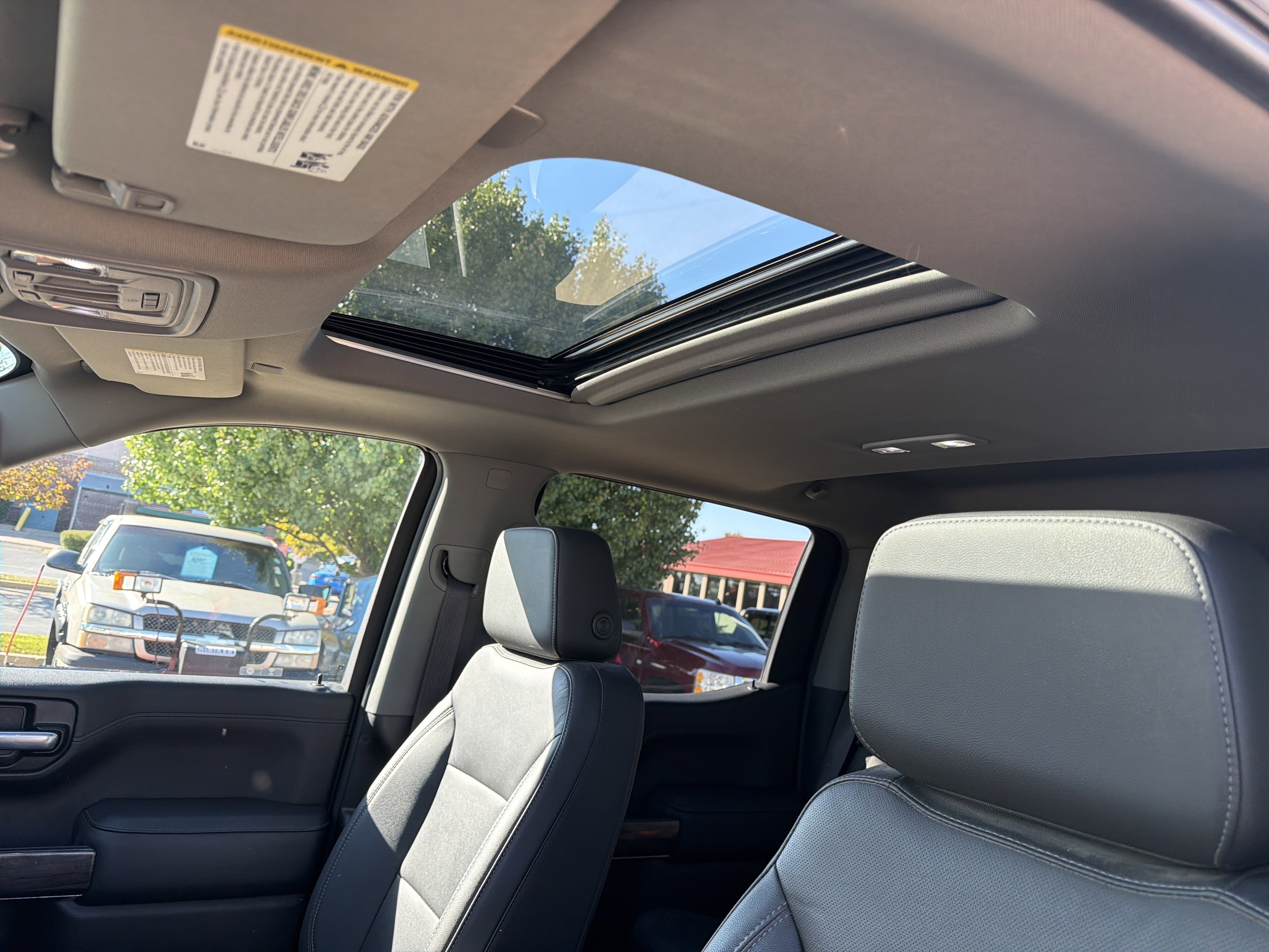 Used 2021 Chevrolet Silverado 1500 LTZ w/ Safety Package II AWD/4WD image 15