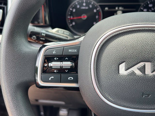 Certified 2023 Kia Sorento LX AWD/4WD image 21