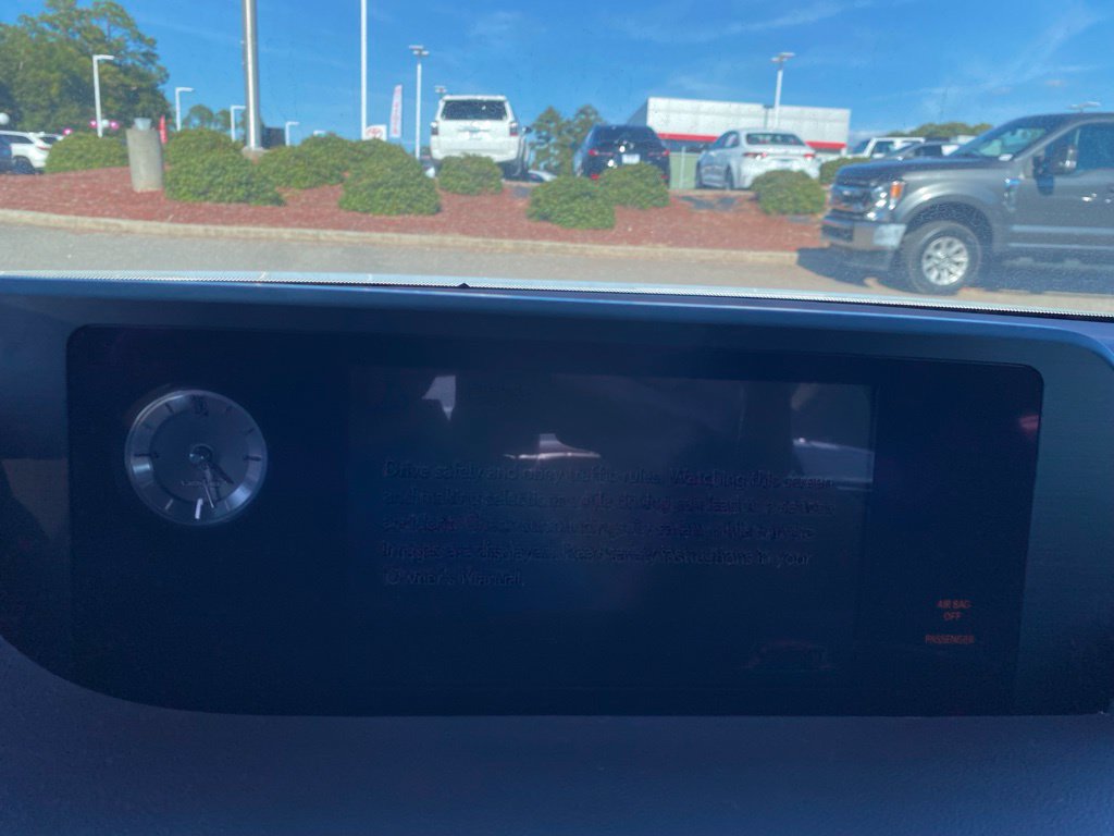 Used 2021 Lexus ES 250 w/ Premium Package AWD/4WD image 22
