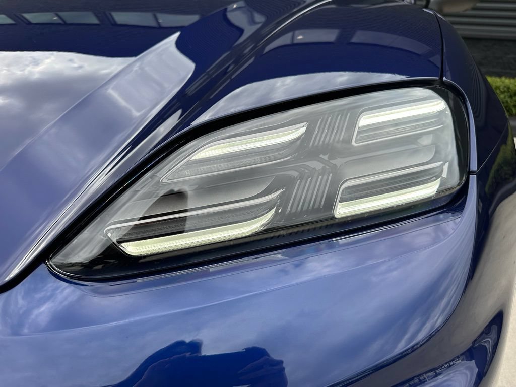 Used 2026 Porsche Macan Electric RWD image 13