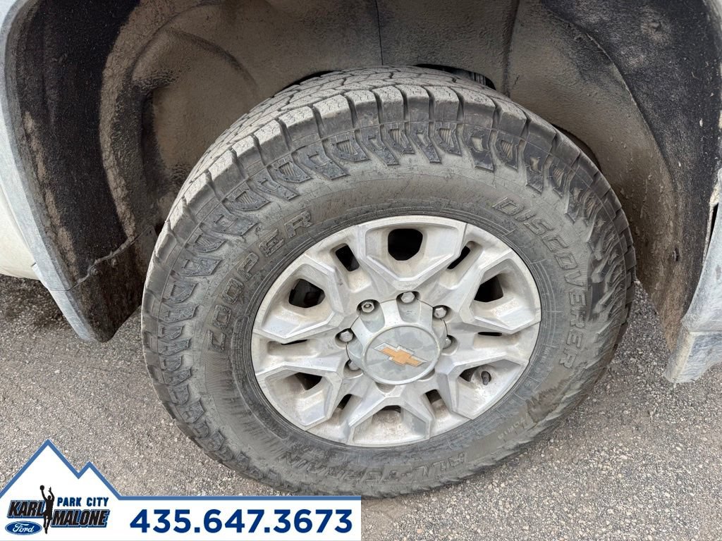 Used 2022 Chevrolet Silverado 2500 LT w/ Convenience Package AWD/4WD image 8