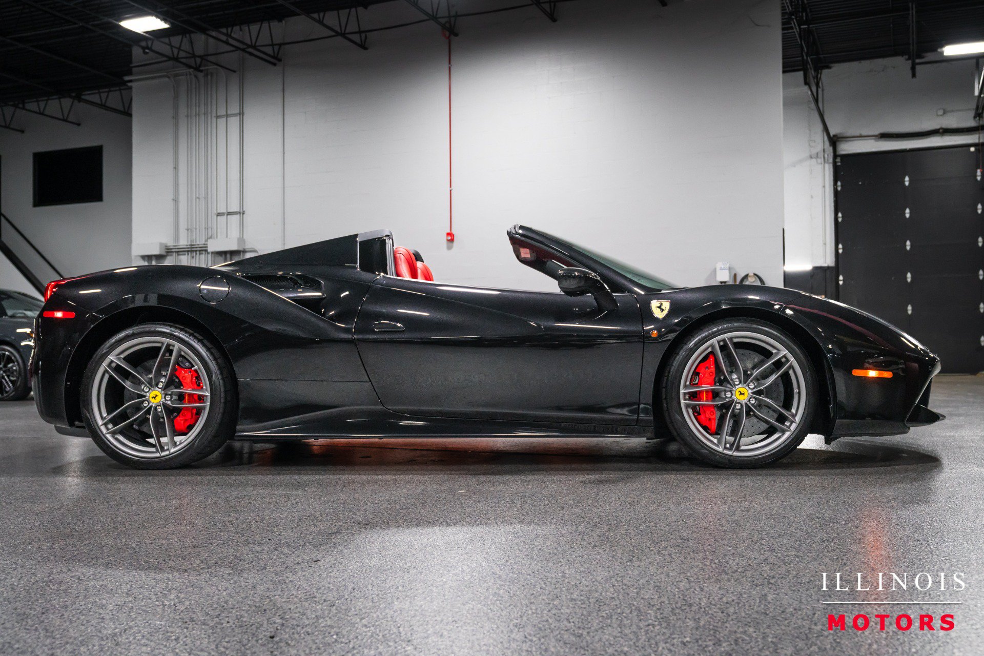 Used 2019 Ferrari 488 Spider RWD image 6