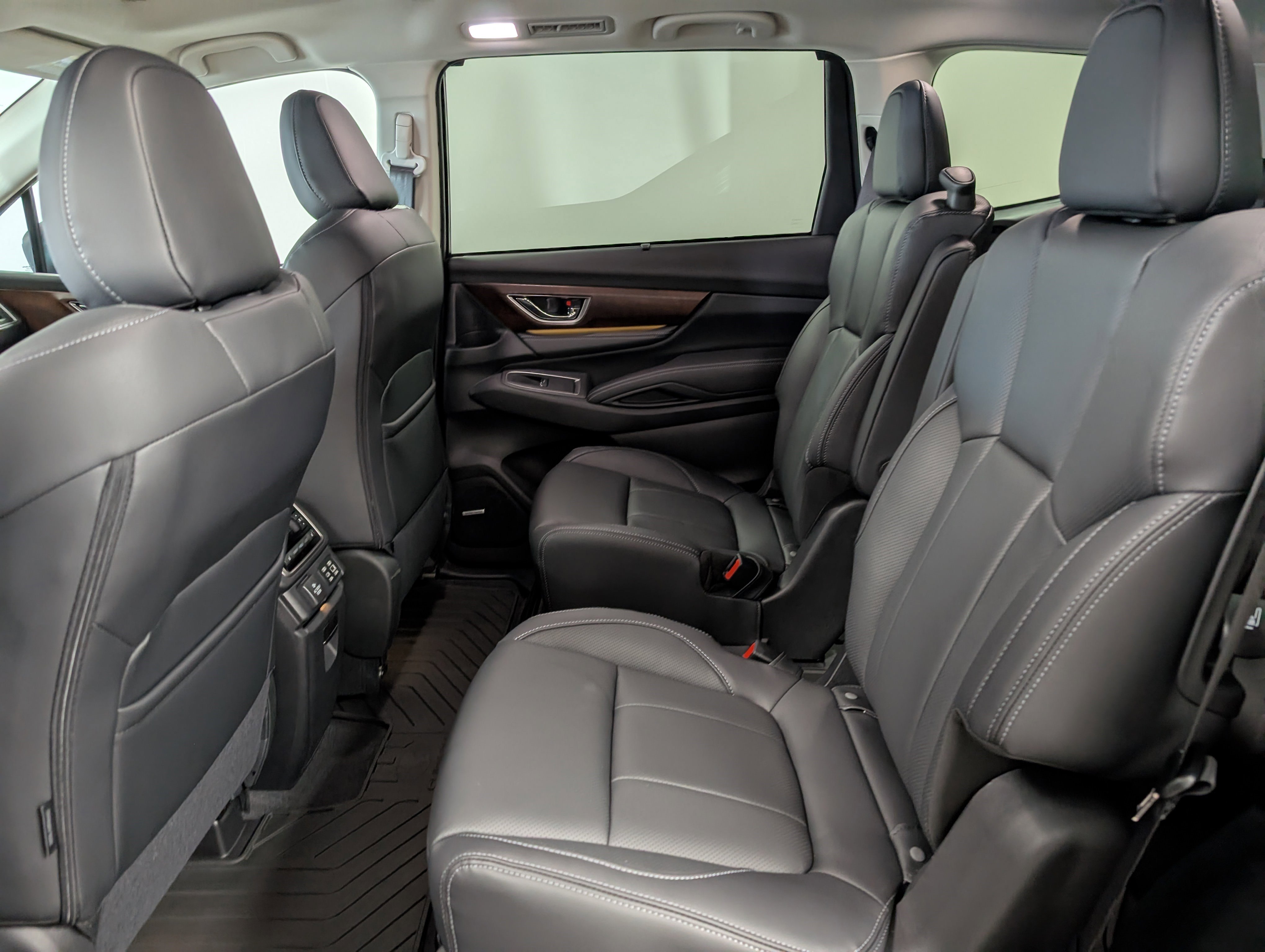 New 2025 Subaru Ascent Touring w/ Popular Package #2 image 4