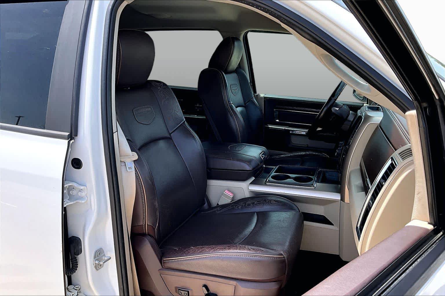 Used 2015 RAM 1500 Laramie Longhorn w/ Convenience Group AWD/4WD image 9