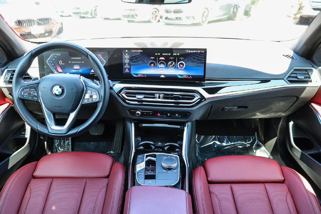 Certified 2023 BMW 330i Sedan w/ Driving Assistance Package RWD image 12