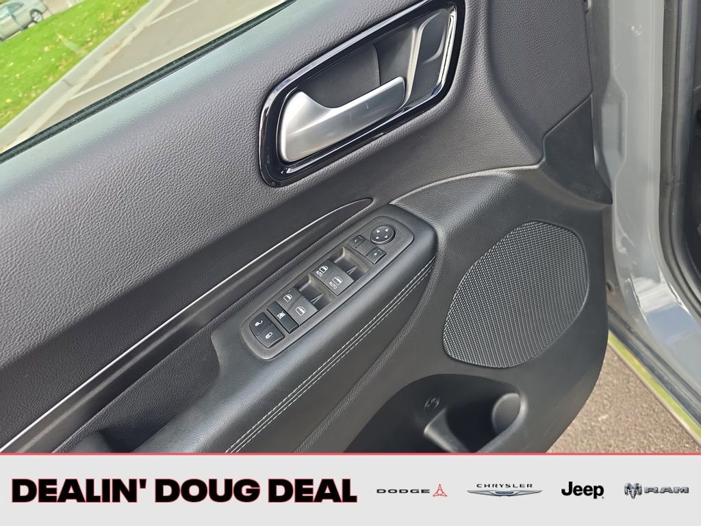 Used 2023 Dodge Durango SXT Launch Edition image 12