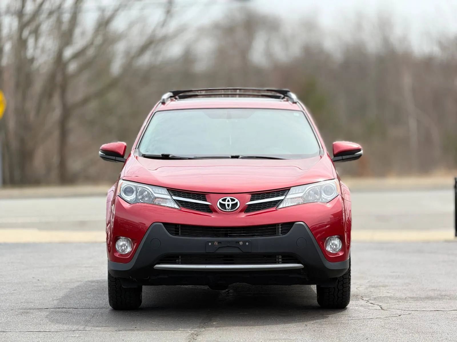 Used 2015 Toyota RAV4 XLE w/ Four Season Floor Mat Package image 2
