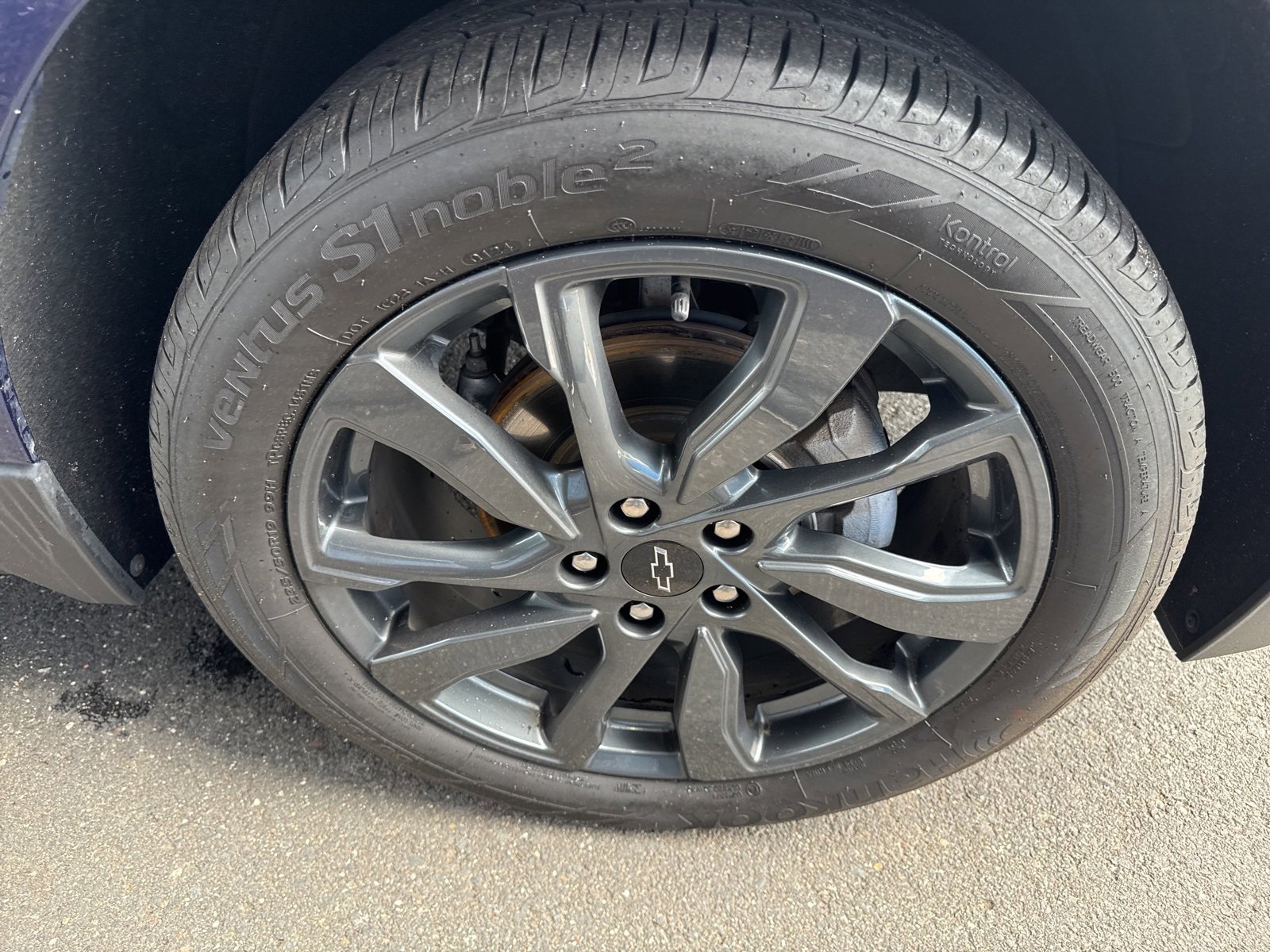 Used 2023 Chevrolet Equinox RS w/ RS Leather Package image 13