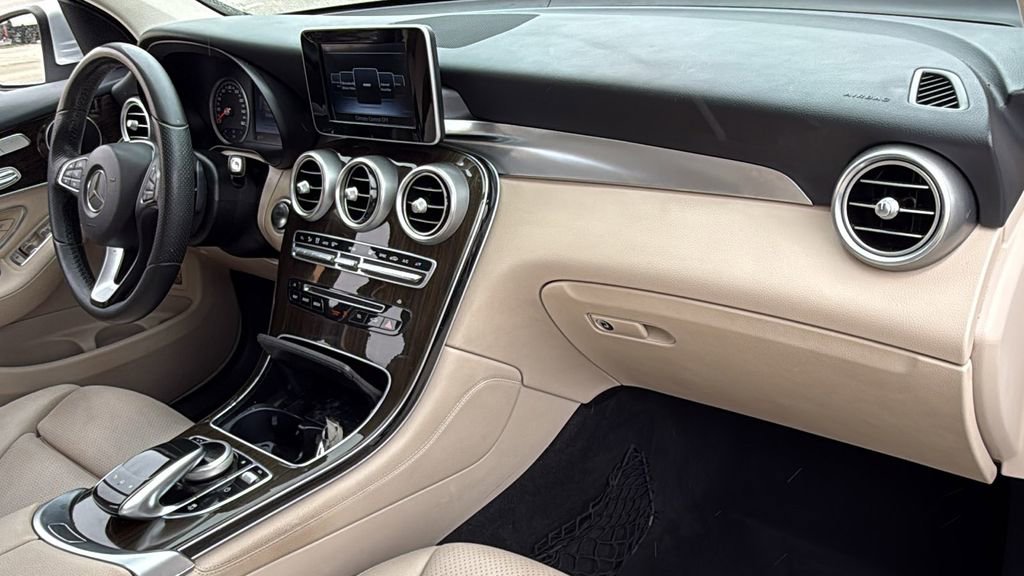 Used 2016 Mercedes-Benz GLC 300 image 42